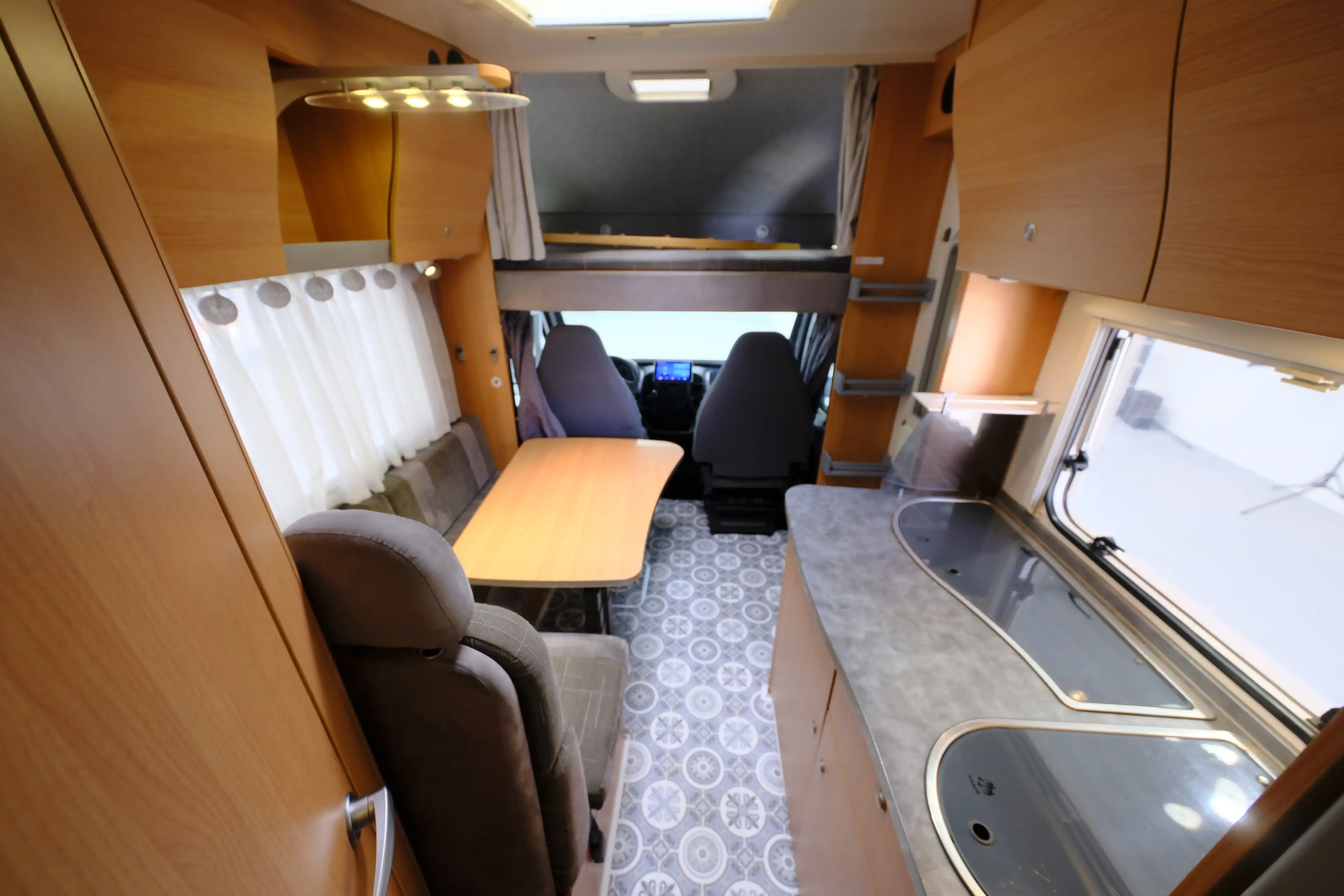KNAUS Sun Traveller 658 LG